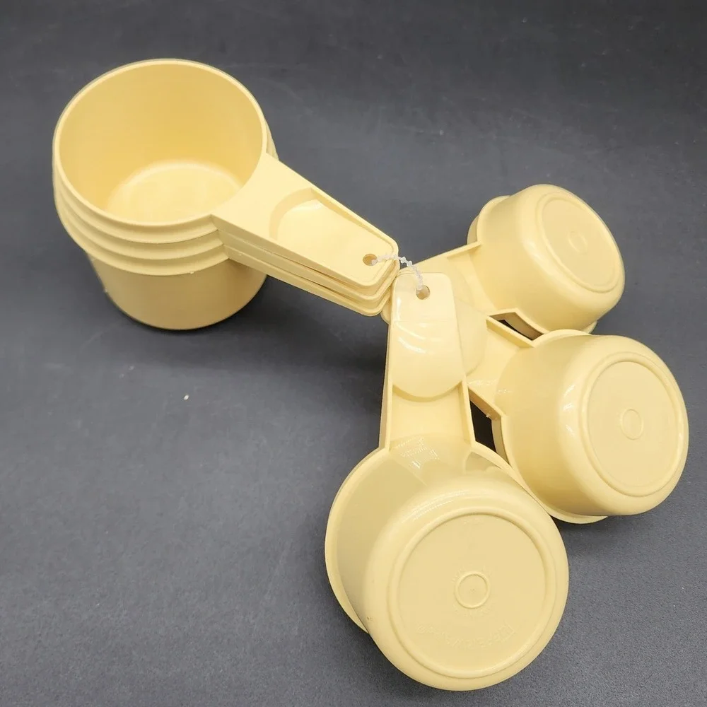 Tupperware Set of 6 Yellow Harvest Gold Vintage Measuring Cups Nesting Retro MCM